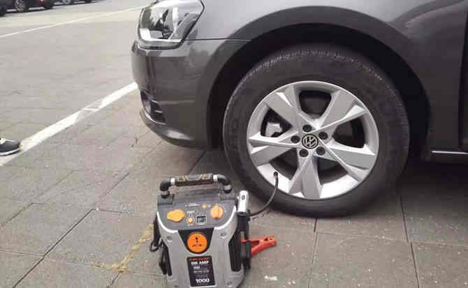 敖汉旗汽车搭电案例